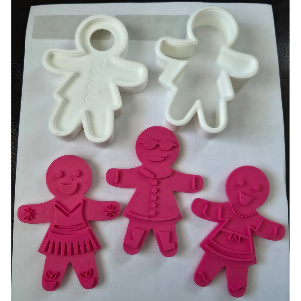 Tovolo Gingerbread Girl Cookie Cutter Set 2 Frames 3‎ Double Sided Templates